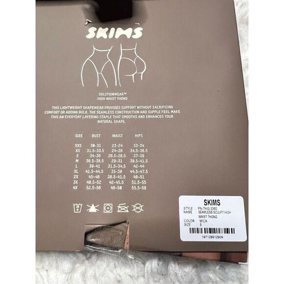 Skims Women's Tan Seamless Sculpt High Waist Thong Shapewear Size Small NWT - Picture 4 of 4